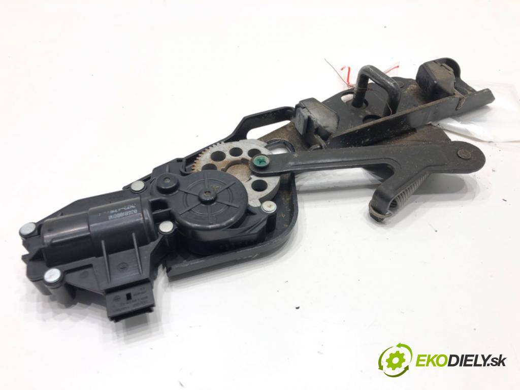 LAND ROVER RANGE ROVER SPORT I (L320) 2005 - 2013    3.0 D 4x4 180 kW [245 KM] olej napędowy 2009 - 2013  Teleskop zámku dverí  (Ostatné)