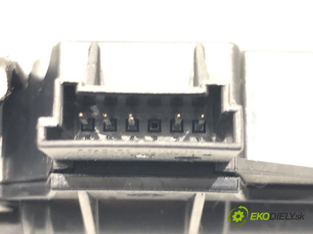 LAND ROVER RANGE ROVER SPORT I (L320) 2005 - 2013    3.0 D 4x4 180 kW [245 KM] olej napędowy 2009 - 2013  Teleskop zámku dverí  (Ostatné)