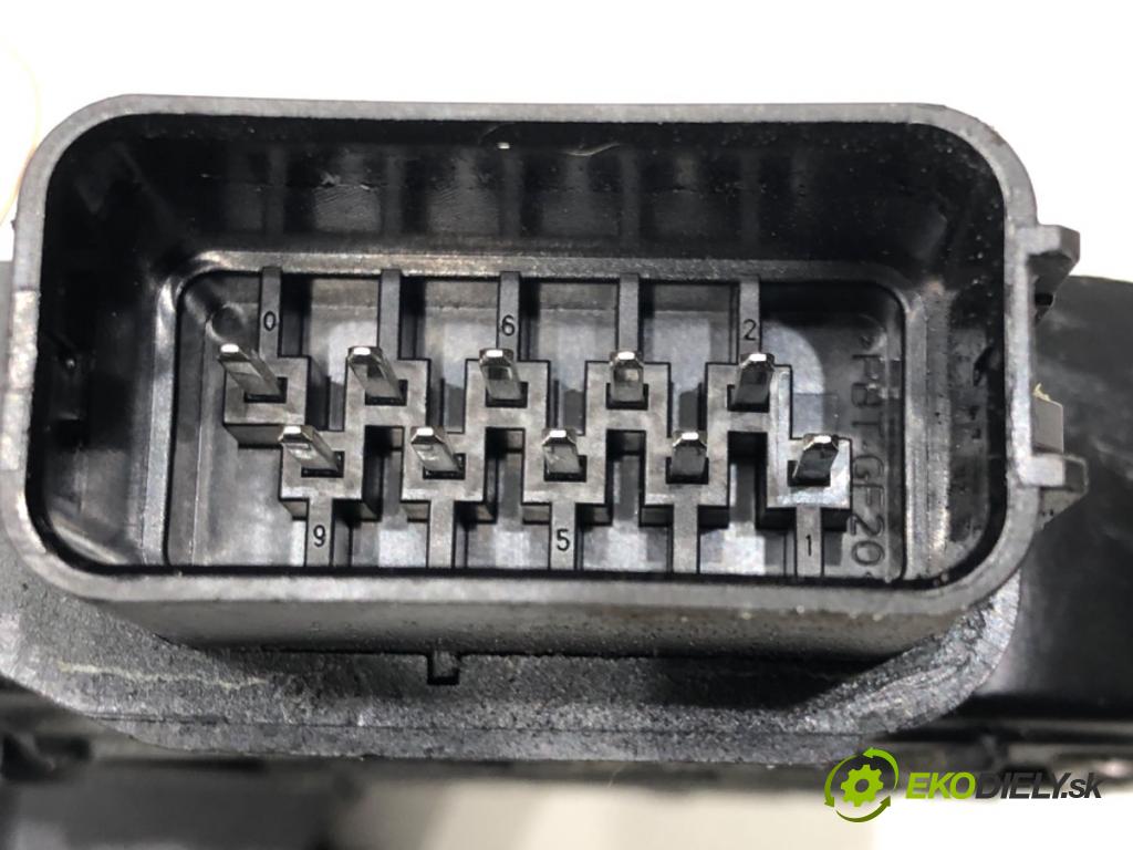LAND ROVER RANGE ROVER SPORT I (L320) 2005 - 2013    3.0 D 4x4 180 kW [245 KM] olej napędowy 2009 - 2013  zámok dveře pravý zadní část 7H5A-26412-AC