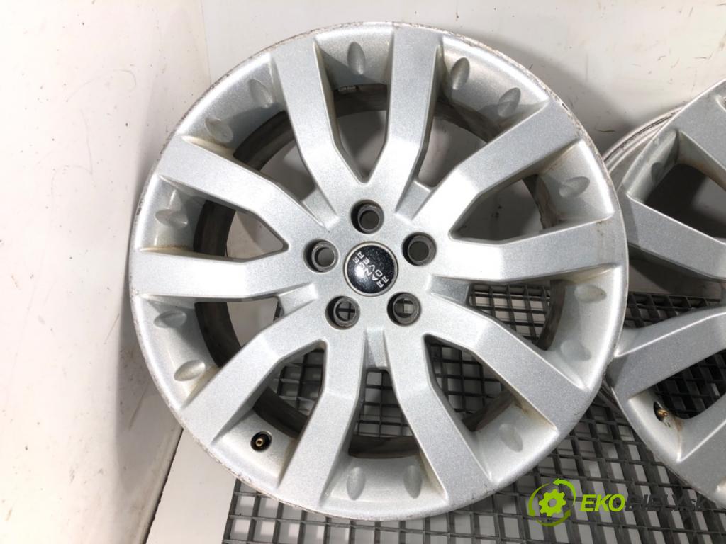 LAND ROVER RANGE ROVER SPORT I (L320) 2005 - 2013 kvalita B . JEDNA KUS: do VYROVNÁVÁNIE: I Odreniny motor 3.0D: 180kW 245HP 306DT : VIN: farba biely Prevodovka automatická rok rok vyr. 2010 obdobie rok vyr. 2005-2013