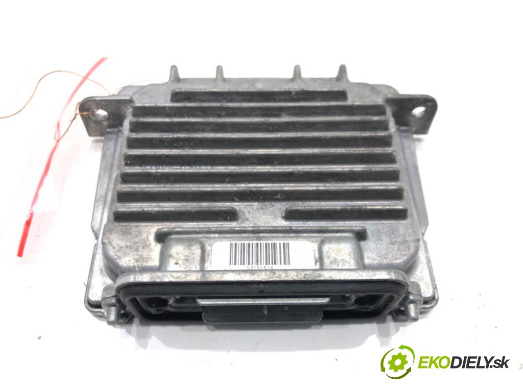 LAND ROVER RANGE ROVER SPORT I (L320) 2005 - 2013    3.0 D 4x4 180 kW [245 KM] olej napędowy 2009 - 2013  Menič XENON 89089352 (Riadiace jednotky xenónu)