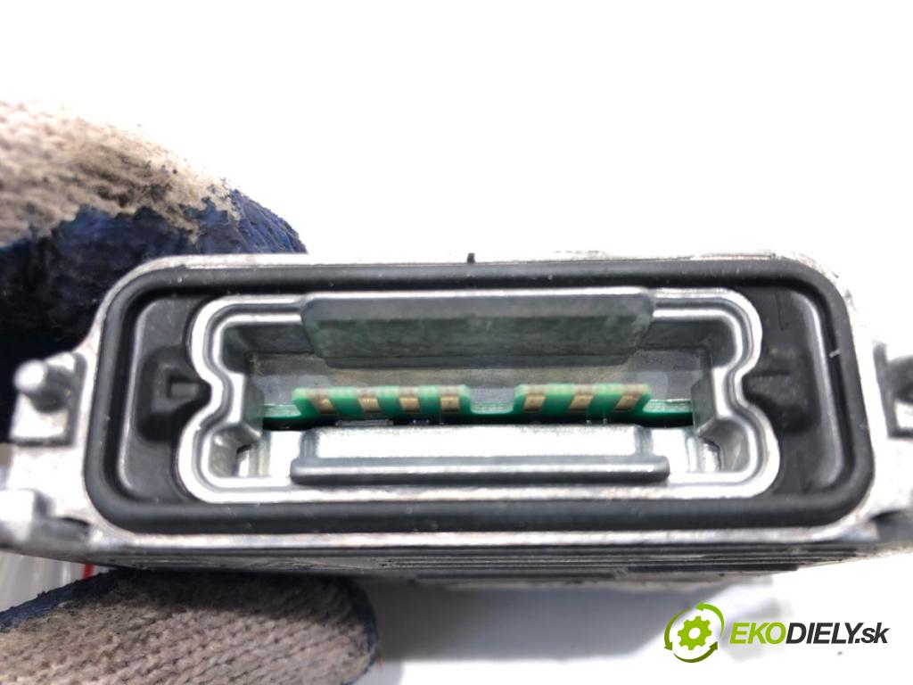 LAND ROVER RANGE ROVER SPORT I (L320) 2005 - 2013    3.0 D 4x4 180 kW [245 KM] olej napędowy 2009 - 2013  Menič XENON 89089352 (Riadiace jednotky xenónu)