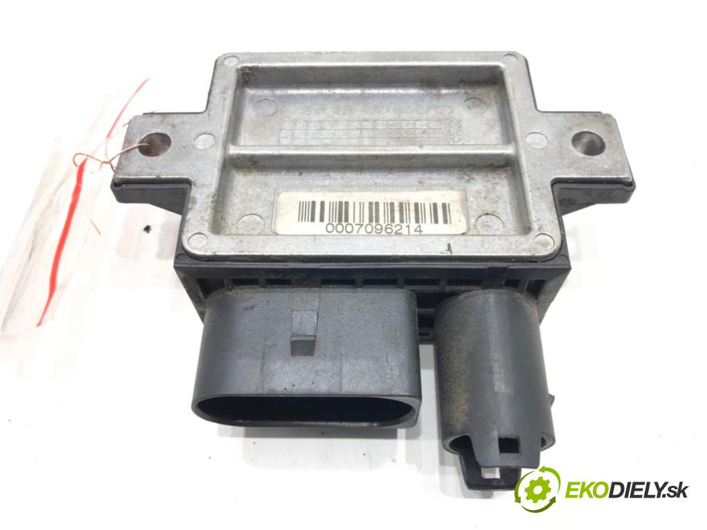 BMW 3 Touring (E91) 2004 - 2012    320 d 120 kW [163 KM] olej napędowy 2005 - 2012  relé sviečok žhavenia E2110022358 (Relé)