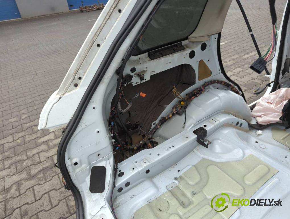 LAND ROVER RANGE ROVER SPORT I (L320) 2005 - 2013    3.0 D 4x4 180 kW [245 KM] olej napędowy 2009 - 2013  KAROSERIA ČTVRŤÁK blatník zadní část levý pravý práh střecha PODŁUŻNICA levý pravý