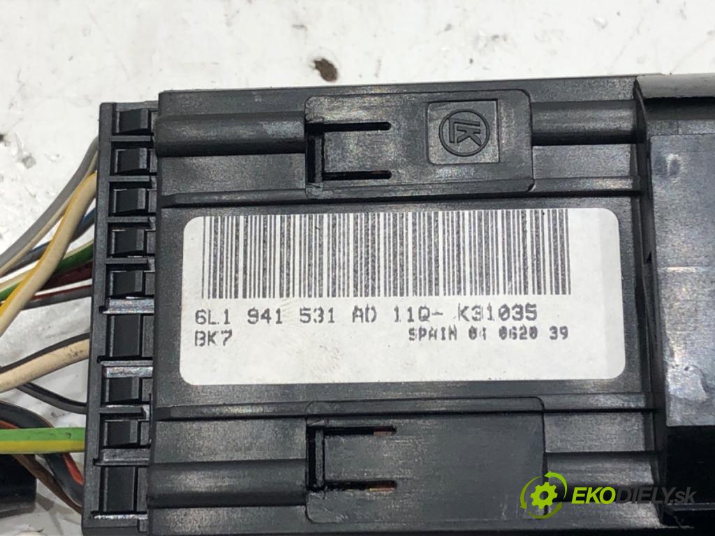 SEAT IBIZA III (6L1) 2002 - 2009    1.4 16V 55 kW [75 KM] benzyna 2002 - 2007  spínač světel 6L1941531AD
