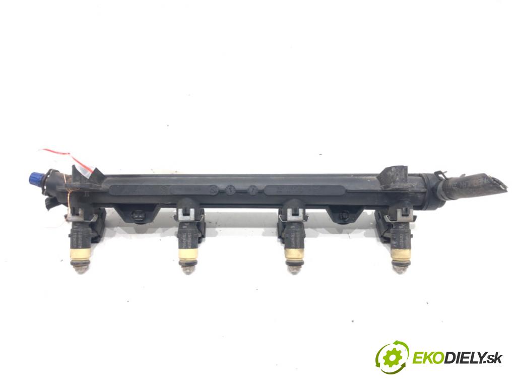 SEAT IBIZA III (6L1) 2002 - 2009    1.4 16V 55 kW [75 KM] benzyna 2002 - 2007  Lišta vstrekovacia 036971824A (Vstrekovacie lišty)