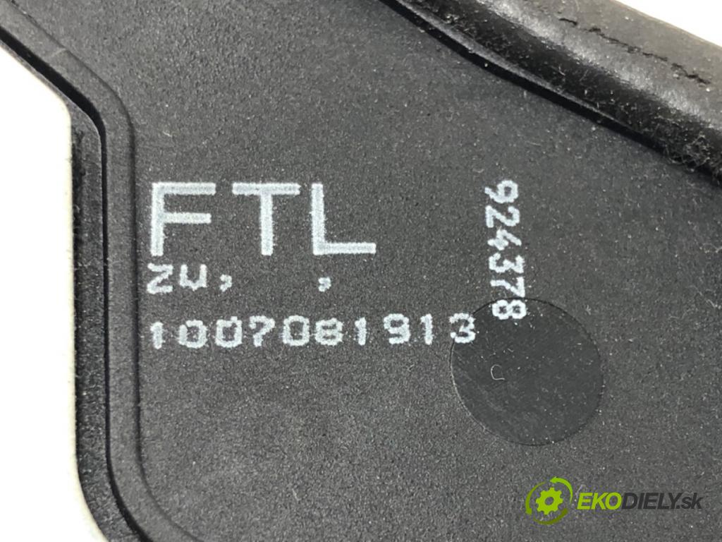 BMW 3 (E90) 2004 - 2012    318 d 105 kW [143 KM] olej napędowy 2007 - 2011  zámok dveře levý přední část
