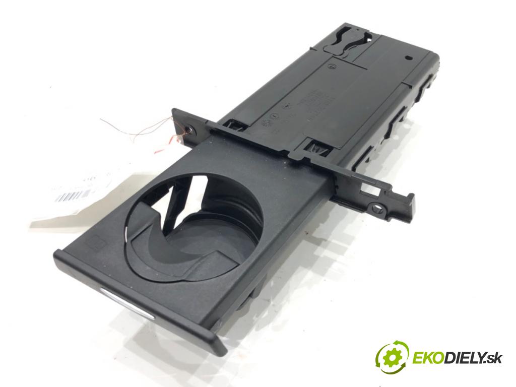 BMW 3 (E90) 2004 - 2012    318 d 105 kW [143 KM] olej napędowy 2007 - 2011  Držiak na nápoje 7127461 (Úchyty, držiaky na nápoje)