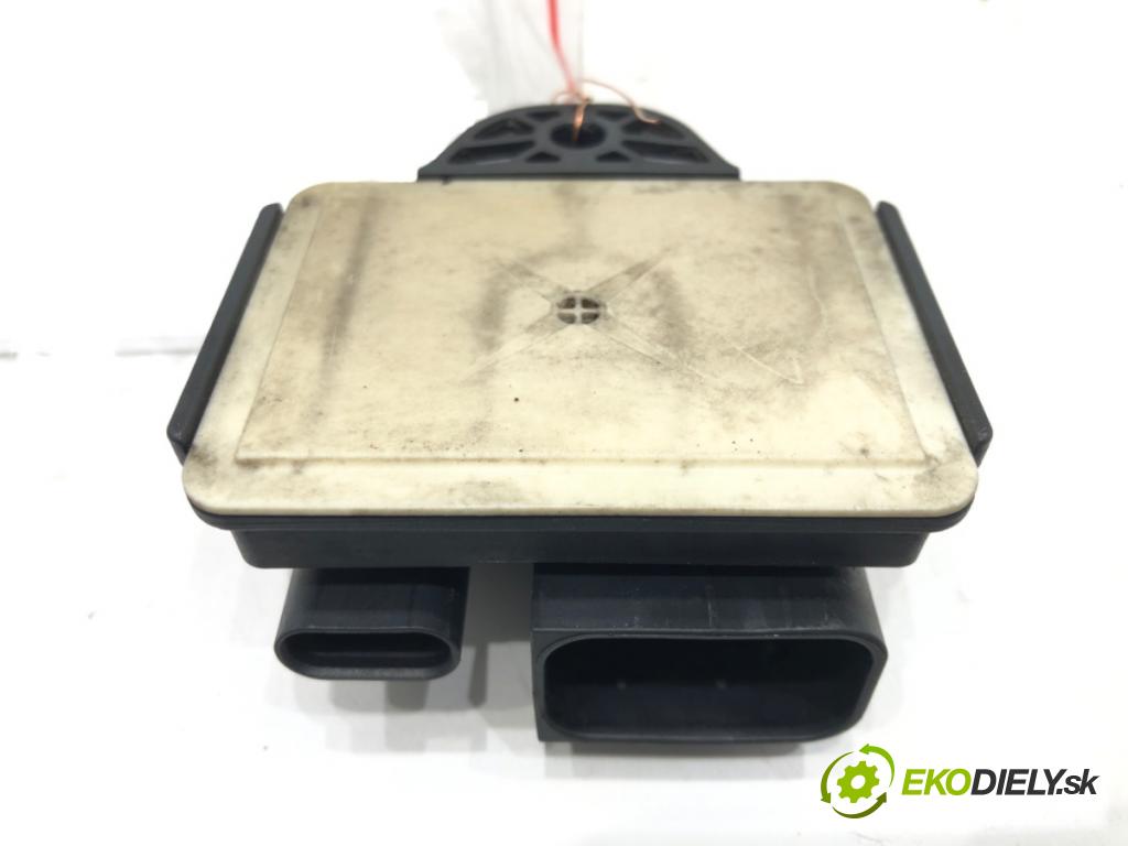 BMW 3 (E90) 2004 - 2012    318 d 105 kW [143 KM] olej napędowy 2007 - 2011  relé sviečok žhavenia 781085603 (Relé)
