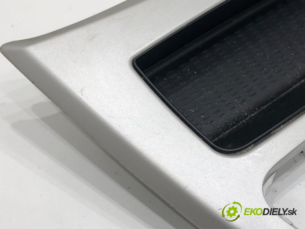 BMW 3 (E90) 2004 - 2012    318 d 105 kW [143 KM] olej napędowy 2007 - 2011  lišty kryt 9201023 9197238 (Lišty)