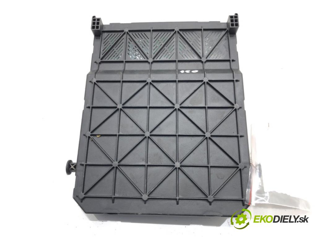 PEUGEOT 206 liftback (2A/C) 1998 - 2012    ---  modul BSI 9649627780 (Pojistkové skříňky)