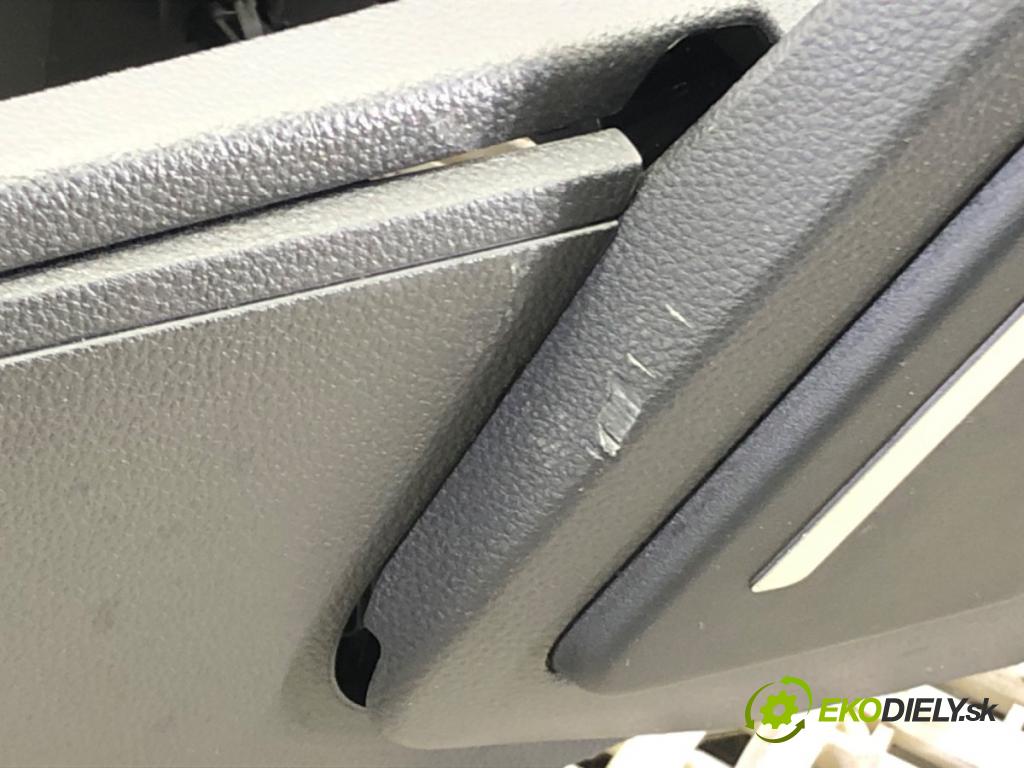 DACIA DUSTER (HM_) 2017 - 2022    1.0 TCe 90 67 kW [91 KM] benzyna 2021 - 2022  Tunel stredový  (Stredový tunel / panel)