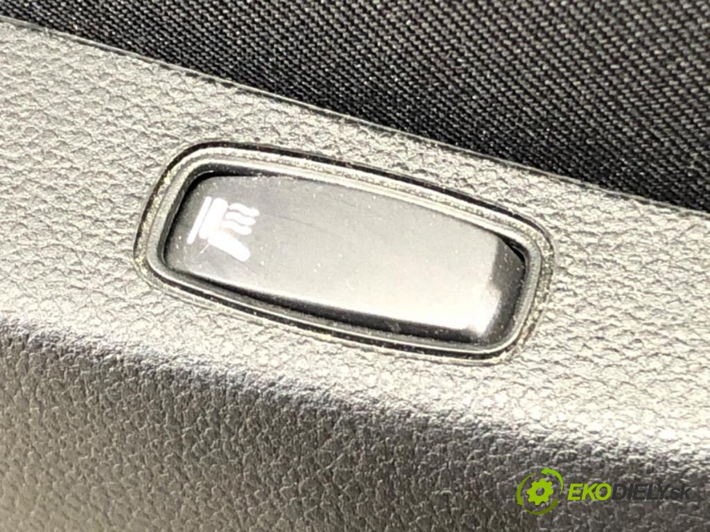 DACIA DUSTER (HM_) 2017 - 2022    1.0 TCe 90 67 kW [91 KM] benzyna 2021 - 2022  Sedadlo pravy predný