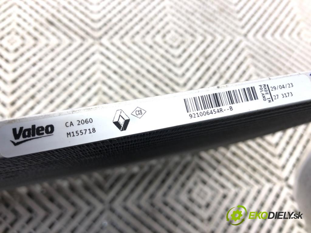 DACIA DUSTER (HM_) 2017 - 2022    1.0 TCe 90 67 kW [91 KM] benzyna 2021 - 2022  Chladič klimatizácie 921006454R (Chladiče klimatizácie)