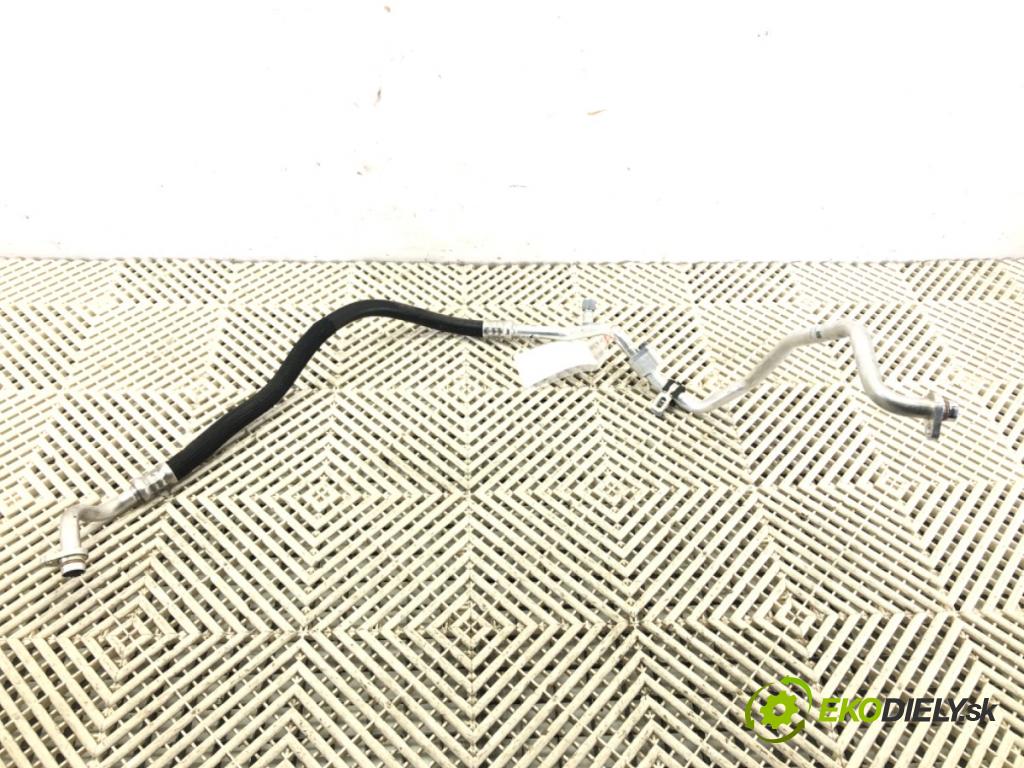 DACIA DUSTER (HM_) 2017 - 2022    1.0 TCe 90 67 kW [91 KM] benzyna 2021 - 2022  rúrka klimatizácie 924802645R (Rúrky klimatizácie)