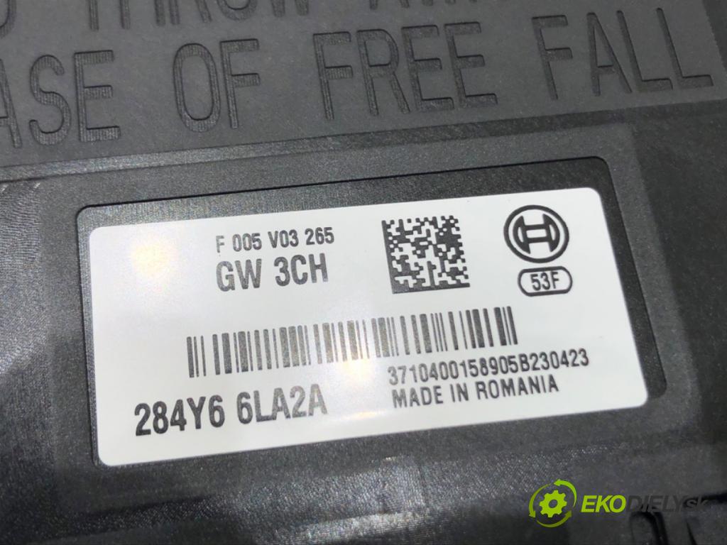 DACIA DUSTER (HM_) 2017 - 2022    1.0 TCe 90 67 kW [91 KM] benzyna 2021 - 2022  Modul komfortu 284Y66LA2A (Moduly komfortu)