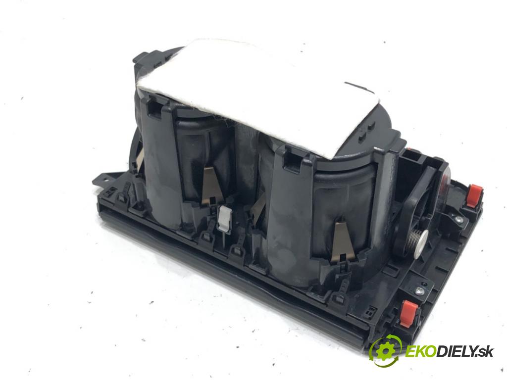 HONDA ACCORD VIII (CP) 2007 - 2022    2.4 (CP2) 150 kW [204 KM] benzyna 2008 - 2022  Držiak na nápoje  (Úchyty, držiaky na nápoje)