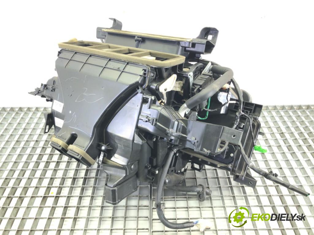 HONDA ACCORD VIII (CP) 2007 - 2022    2.4 (CP2) 150 kW [204 KM] benzyna 2008 - 2022  topné těleso radiátor topení komplet KOMBAJN  (Radiátory topení)