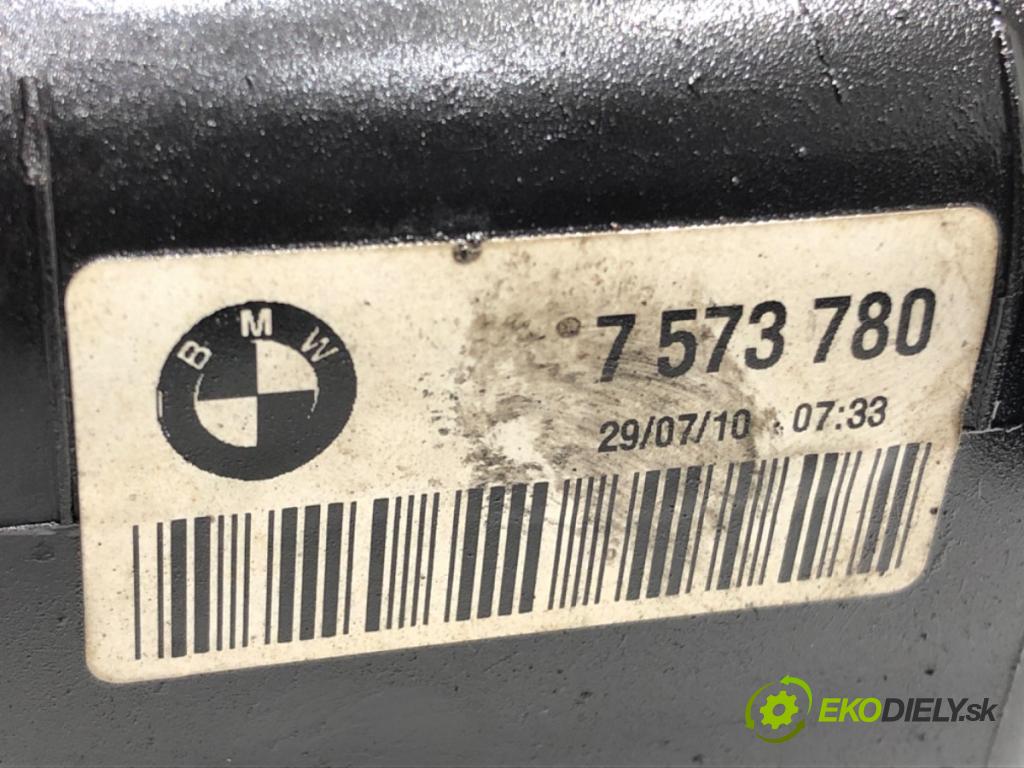 BMW 3 (E46) 1997 - 2005    318 i 87 kW [118 KM] benzyna 1997 - 2001  Nádržka vyrovnávacia (kvapaliny) chladiaceho 7573780