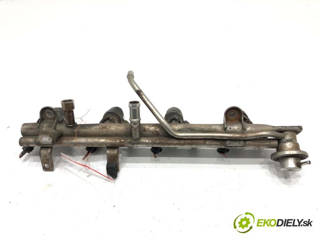 BMW 3 (E46) 1997 - 2005    318 i 87 kW [118 KM] benzyna 1997 - 2001  Lišta vstrekovacia 1743378 (Vstrekovacie lišty)