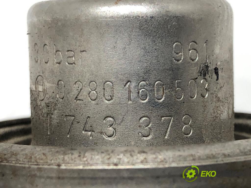 BMW 3 (E46) 1997 - 2005    318 i 87 kW [118 KM] benzyna 1997 - 2001  Lišta vstrekovacia 1743378 (Vstrekovacie lišty)