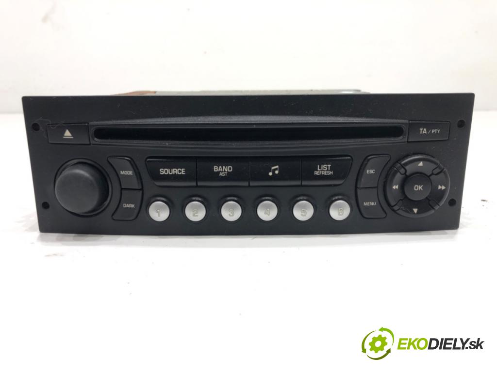 CITROEN C2 (JM_) 2003 - 2017    1.1 44 kW [60 KM] benzyna 2003 - 2012  RADIO 96613825XT (Audio zariadenia)