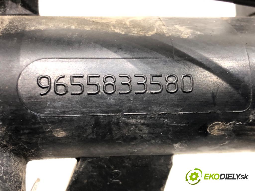 CITROEN C2 (JM_) 2003 - 2017    1.1 44 kW [60 KM] benzyna 2003 - 2012  Lišta vstrekovacia 9655833580 (Vstrekovacie lišty)