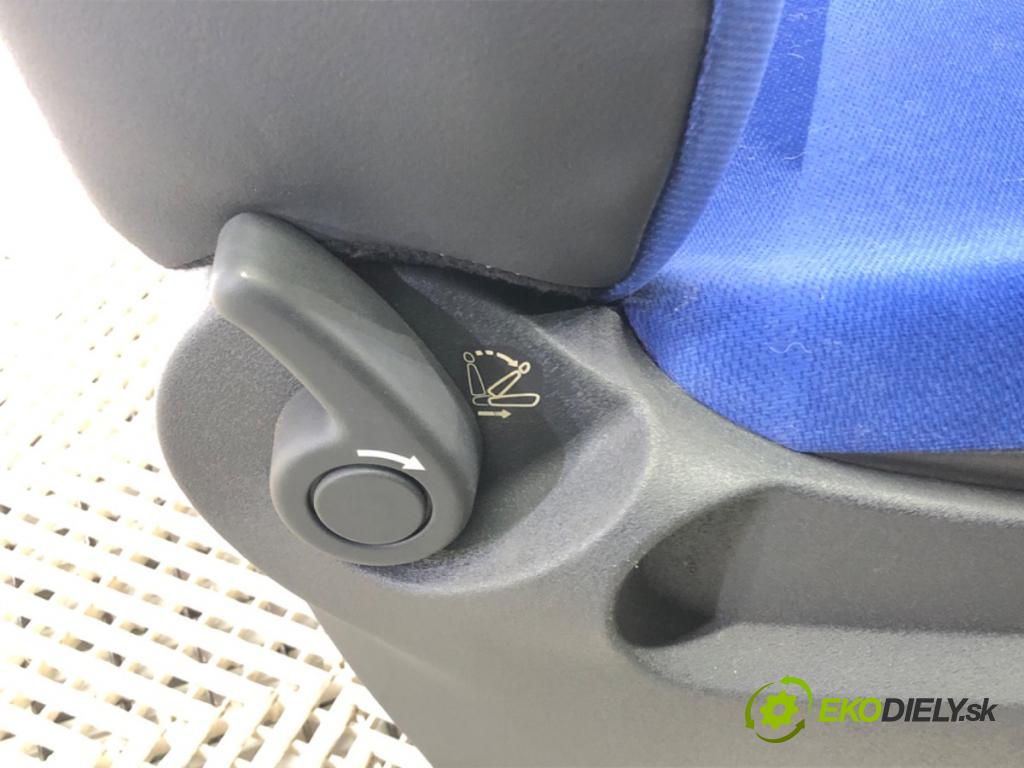 CITROEN C2 (JM_) 2003 - 2017    1.1 44 kW [60 KM] benzyna 2003 - 2012  Sedadlo pravy predný