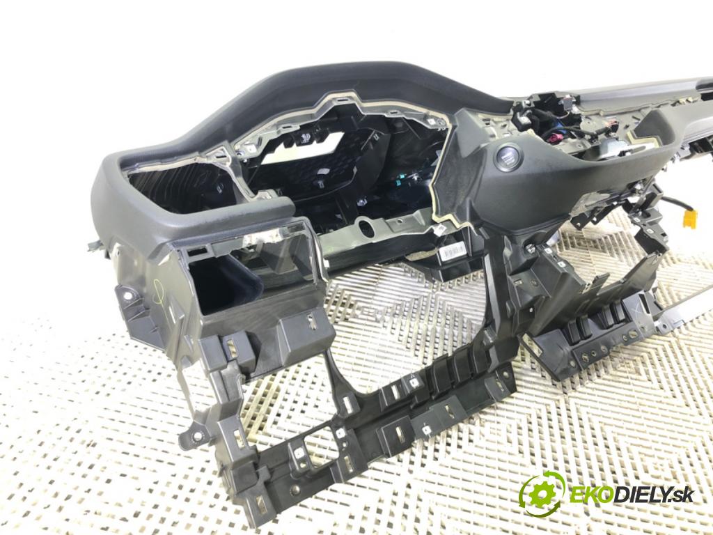 FORD USA ESCAPE IV 2019 - 2024    2.0 B 184kW (250 KM)  Palubná doska  (Palubné dosky)