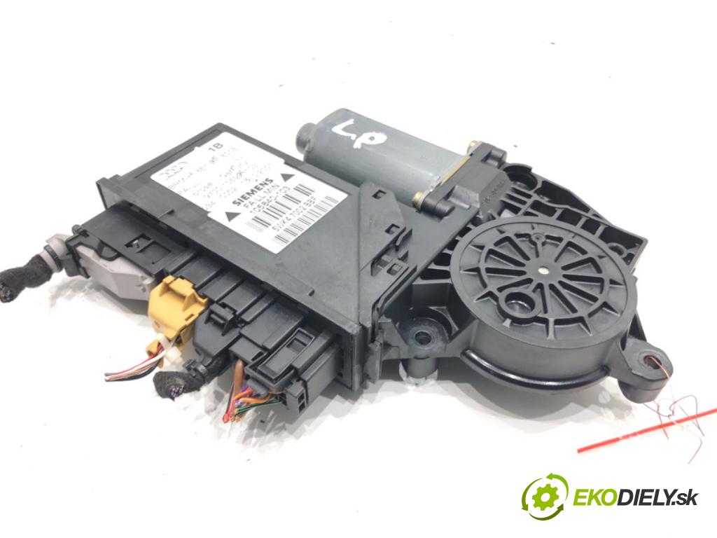 AUDI A4 B6 (8E2) 2000 - 2005    2.0 96 kW [130 KM] benzyna 2000 - 2004  motor sťahovaní okna levý přední část 8E1959801B