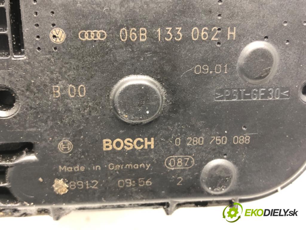 AUDI A4 B6 (8E2) 2000 - 2005    2.0 96 kW [130 KM] benzyna 2000 - 2004  Škrtiaca klapka 06B133062H (Škrtiace klapky)