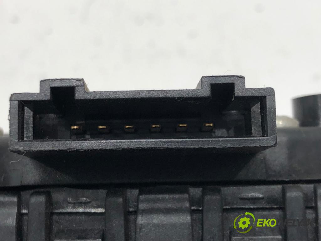 AUDI A4 B6 (8E2) 2000 - 2005    2.0 96 kW [130 KM] benzyna 2000 - 2004  Potenciometer plynu 8EI723523A (Pedále)