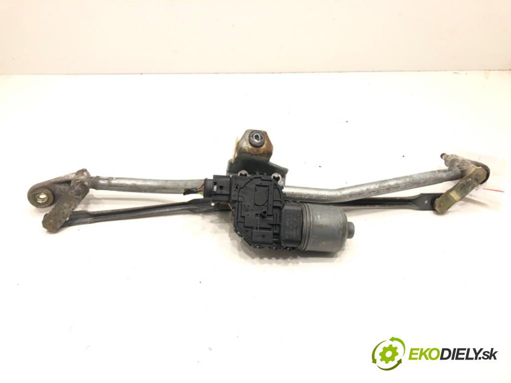 AUDI A4 B6 (8E2) 2000 - 2005    2.0 96 kW [130 KM] benzyna 2000 - 2004  Mechanizmus stieračov predný 0390241509 8E1955119 (Motorčeky stieračov predné)