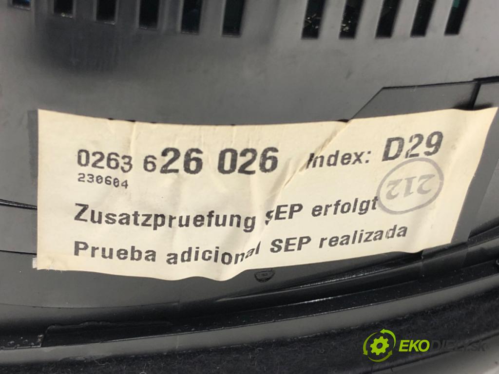 AUDI A4 B6 (8E2) 2000 - 2005    2.0 96 kW [130 KM] benzyna 2000 - 2004  Prístrojovka 0263626026 (Prístrojové dosky, displeje)