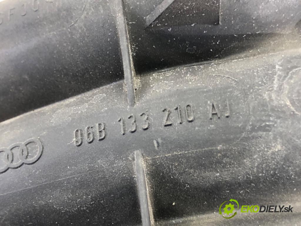 AUDI A4 B6 (8E2) 2000 - 2005    2.0 96 kW [130 KM] benzyna 2000 - 2004  Potrubie sacie, sanie 06B133210AJ (Sacie potrubia)