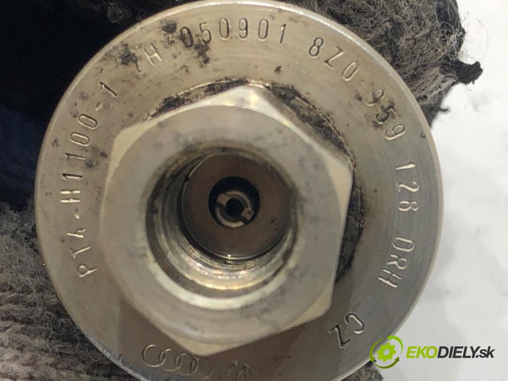 AUDI A4 B6 (8E2) 2000 - 2005    2.0 96 kW [130 KM] benzyna 2000 - 2004  snímač klimatizace 8Z0959126 (Snímače)