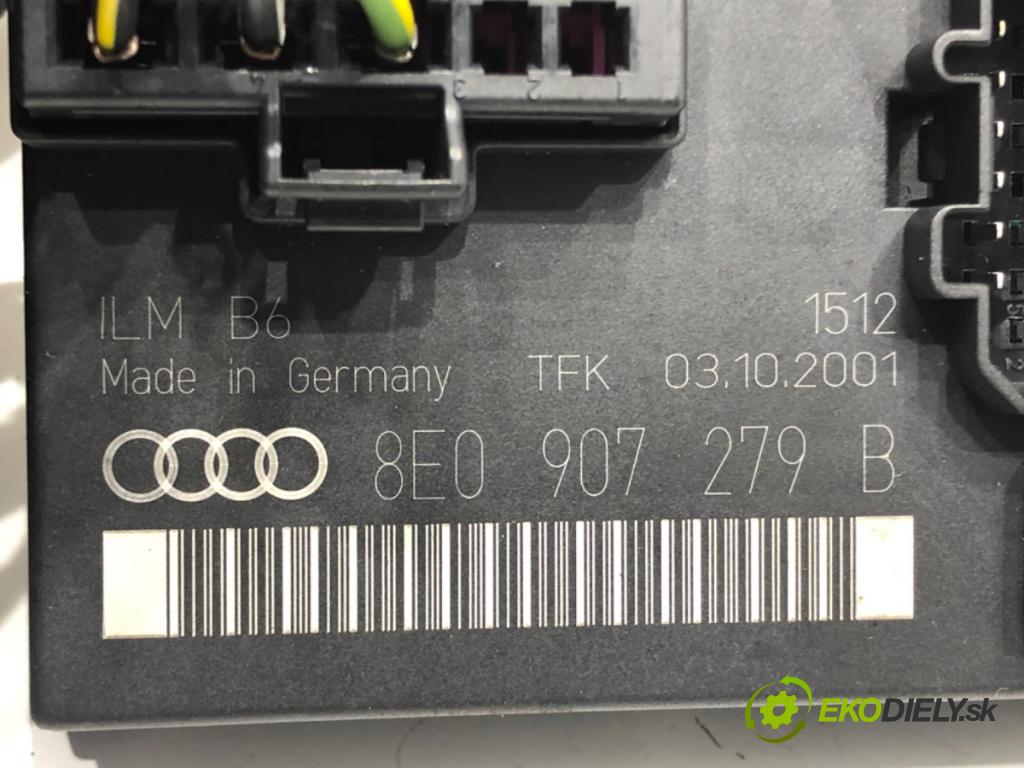 AUDI A4 B6 (8E2) 2000 - 2005    2.0 96 kW [130 KM] benzyna 2000 - 2004  Modul svetiel 8E0907279B (Ostatné)