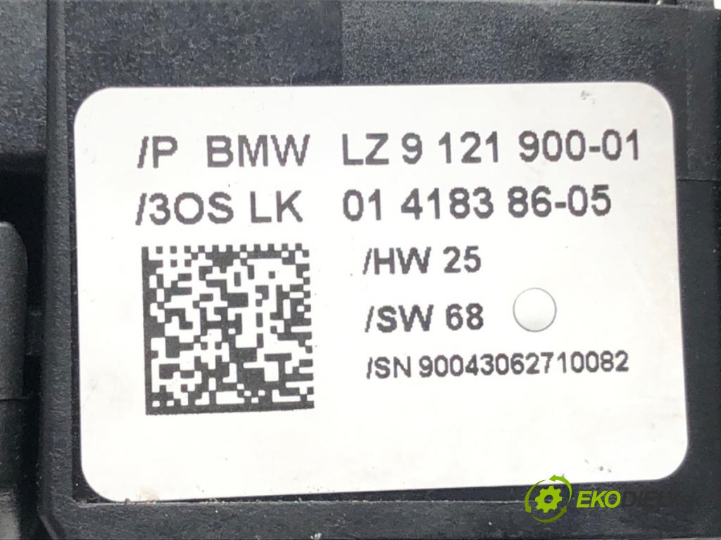 BMW 3 coupe (E92) 2005 - 2013    330 i 200 kW [272 KM] benzyna 2006 - 2010  Prepínač kombinovaný 9121900 (Prepínače, spínače, tlačidlá a ovládače kúrenia)