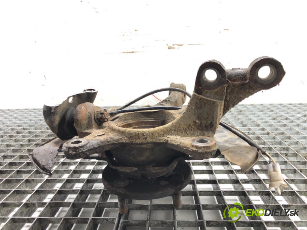 TOYOTA YARIS (_P9_) 2005 - 2014    1.3 VVT-i (SCP90_) 64 kW [87 KM] benzyna 2005 - 2010  náboj ľavy predný