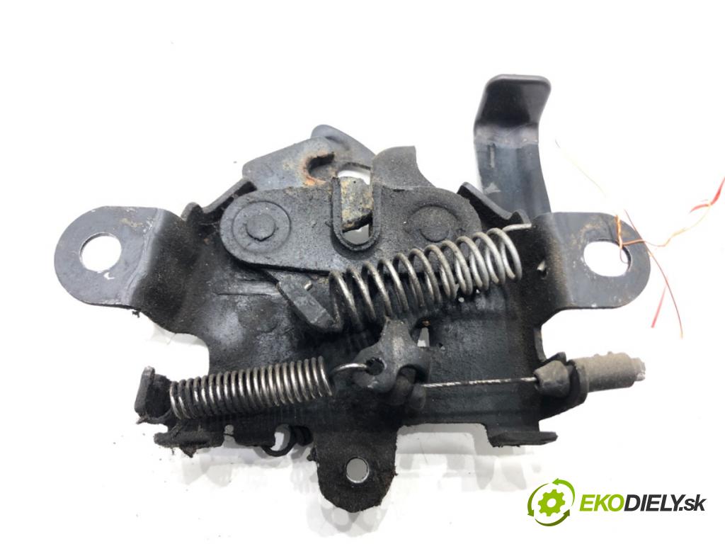 TOYOTA YARIS (_P9_) 2005 - 2014    1.3 VVT-i (SCP90_) 64 kW [87 KM] benzyna 2005 - 2010  zámok kapoty přední část