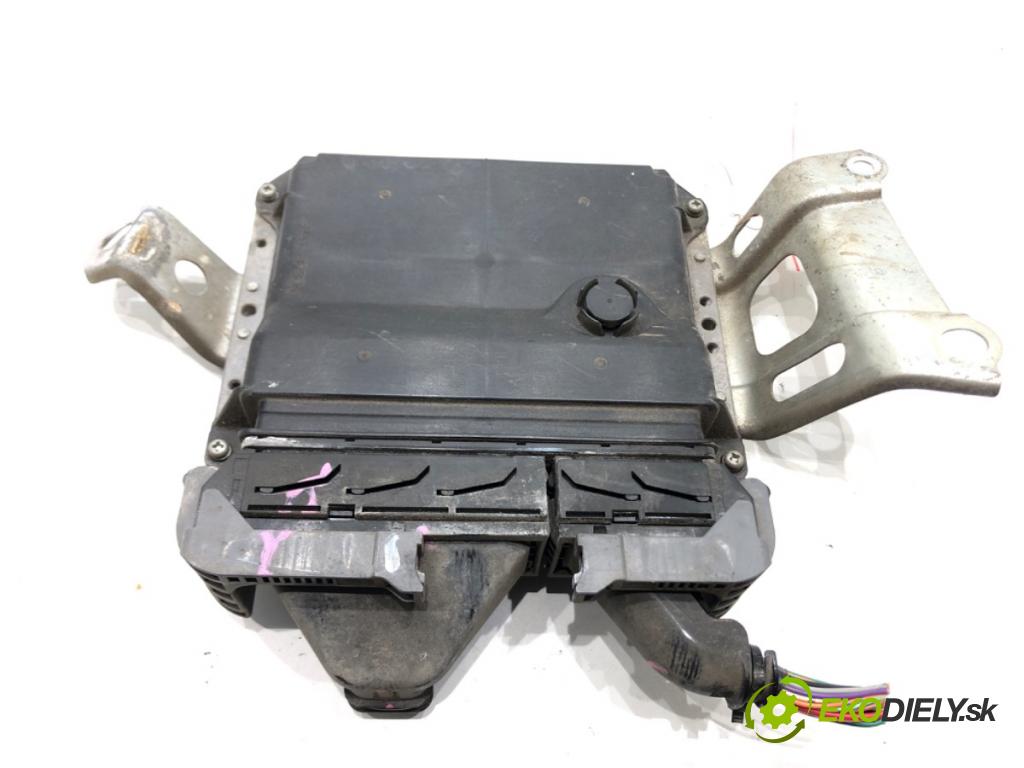 TOYOTA YARIS (_P9_) 2005 - 2014    1.3 VVT-i (SCP90_) 64 kW [87 KM] benzyna 2005 - 2010  riadiaca jednotka Motor 89661-00311 (Riadiace jednotky)