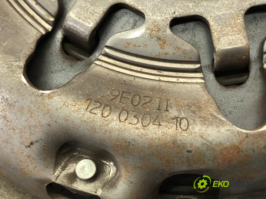 TOYOTA YARIS (_P9_) 2005 - 2014    1.3 VVT-i (SCP90_) 64 kW [87 KM] benzyna 2005 - 2010  Spojková sada (bez ložiska) 120030410 (Kompletné sady (bez ložiska))