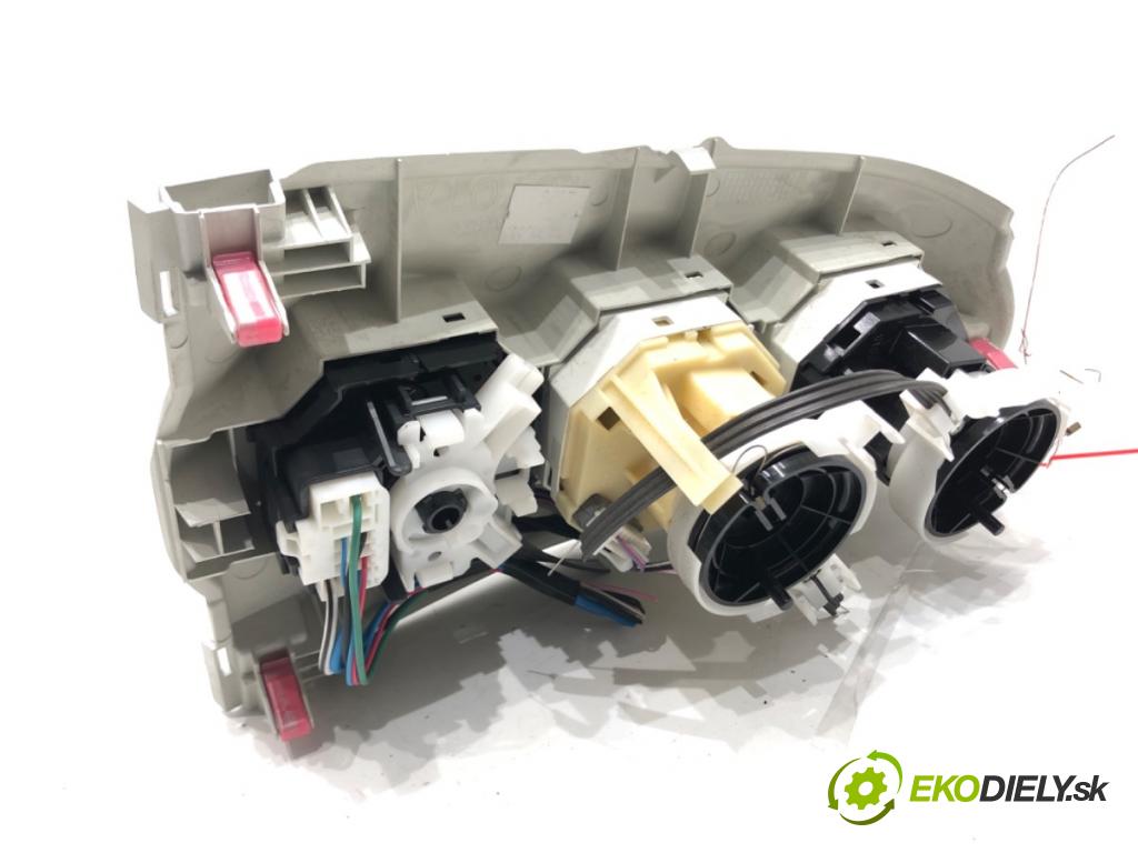 TOYOTA YARIS (_P9_) 2005 - 2014    1.3 VVT-i (SCP90_) 64 kW [87 KM] benzyna 2005 - 2010  Panel ovládania kúrenia 55406-0D190 (Prepínače, spínače, tlačidlá a ovládače kúrenia)