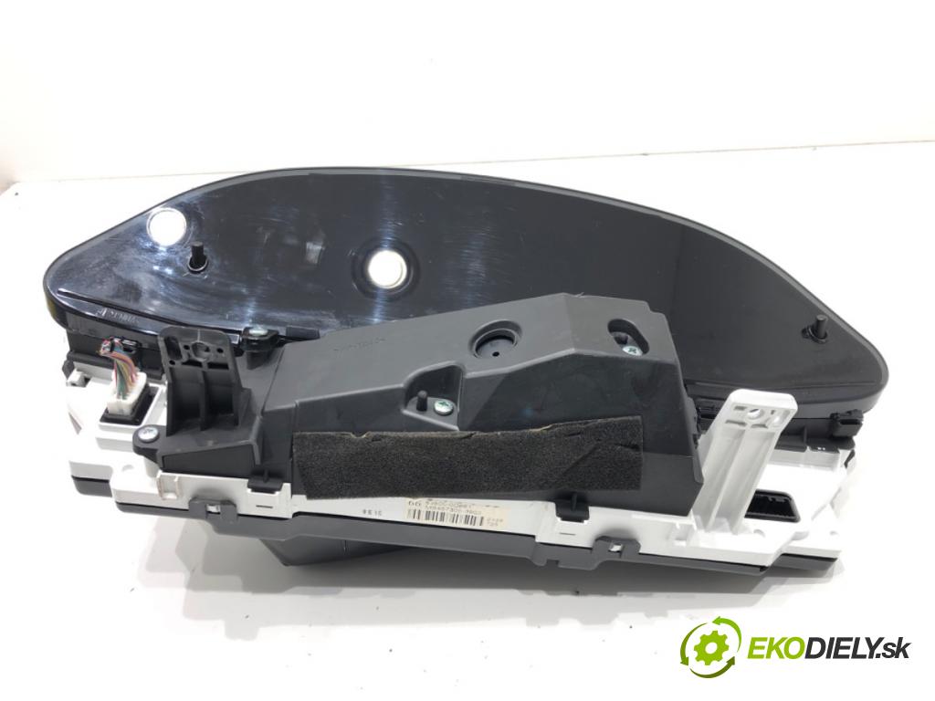 TOYOTA YARIS (_P9_) 2005 - 2014    1.3 VVT-i (SCP90_) 64 kW [87 KM] benzyna 2005 - 2010  Prístrojovka 83800-0D661 (Prístrojové dosky, displeje)