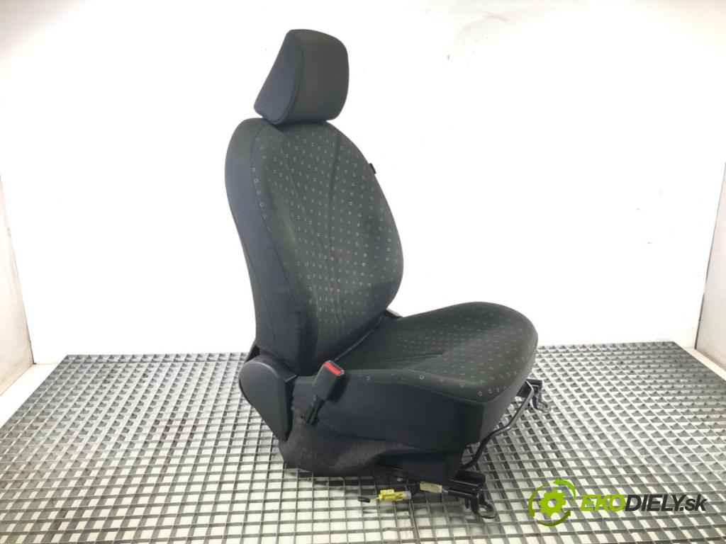 TOYOTA YARIS (_P9_) 2005 - 2014    1.3 VVT-i (SCP90_) 64 kW [87 KM] benzyna 2005 - 2010  Sedadlo ľavy predný