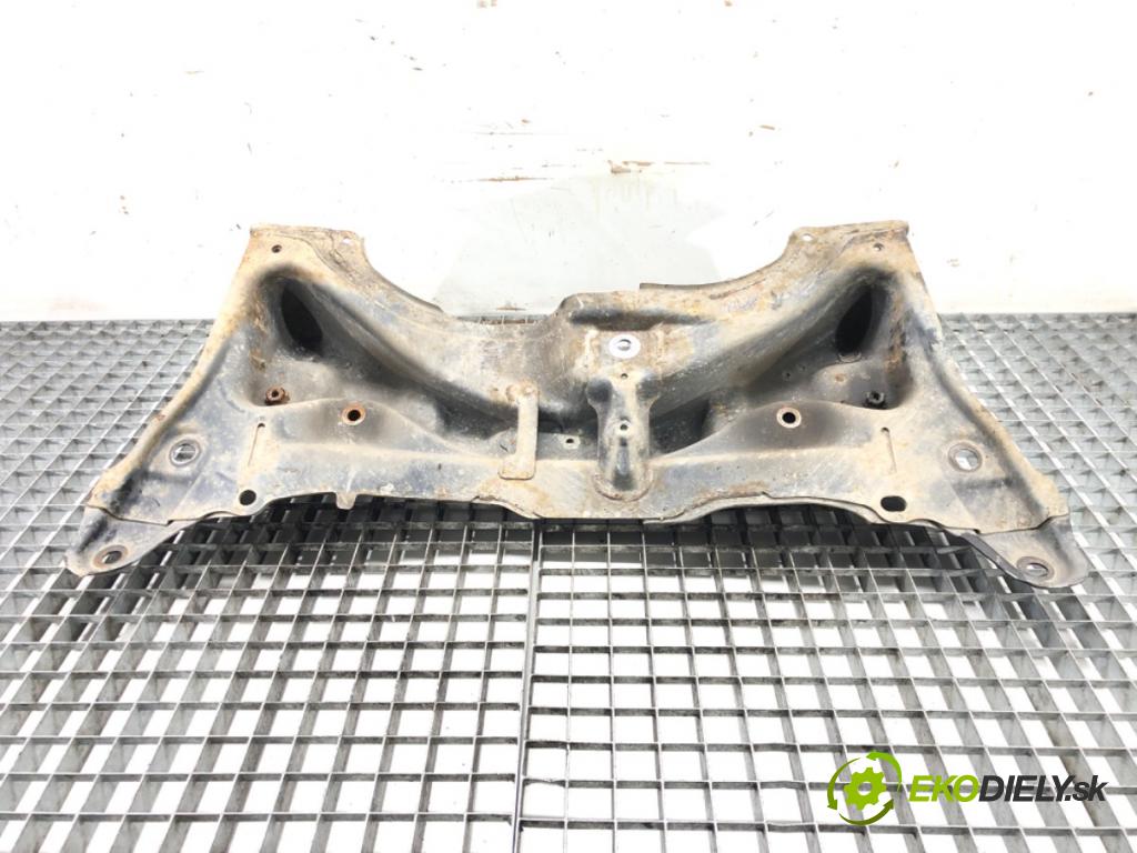 TOYOTA YARIS (_P9_) 2005 - 2014    1.3 VVT-i (SCP90_) 64 kW [87 KM] benzyna 2005 - 2010  výztuha pod motor  (Výztuhy přední)