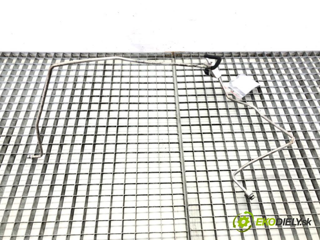 TOYOTA YARIS (_P9_) 2005 - 2014    1.3 VVT-i (SCP90_) 64 kW [87 KM] benzyna 2005 - 2010  rúrka klimatizácie  (Rúrky klimatizácie)