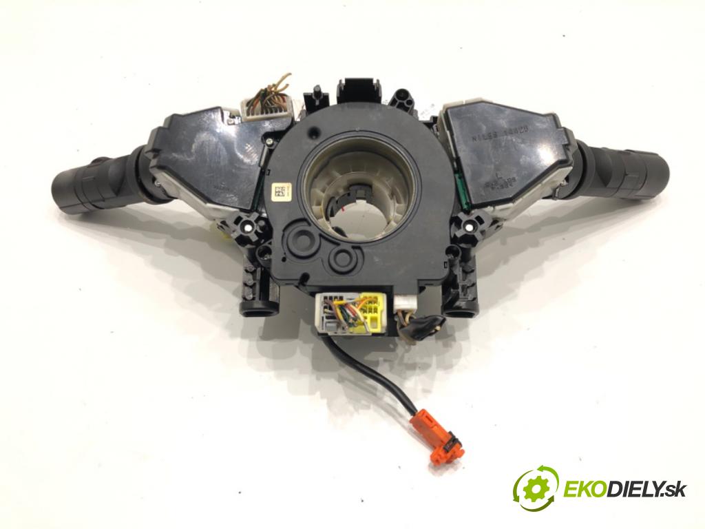 NISSAN QASHQAI / QASHQAI +2 I (J10, NJ10, JJ10E) 2006 - 2014    2.0 104 kW [141 KM] benzyna 2007 - 2013  Prepínač kombinovaný 25560-JD003 (Prepínače, spínače, tlačidlá a ovládače kúrenia)