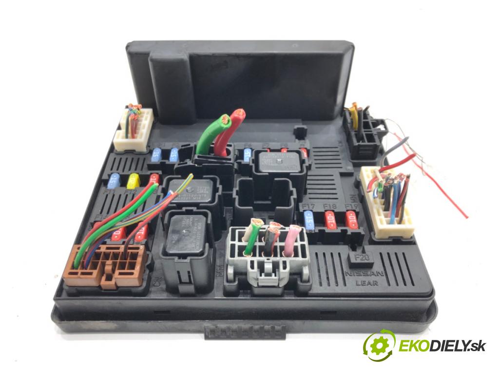 NISSAN QASHQAI / QASHQAI +2 I (J10, NJ10, JJ10E) 2006 - 2014    2.0 104 kW [141 KM] benzyna 2007 - 2013  modul BSI 284B7-JD000 (Pojistkové skříňky)