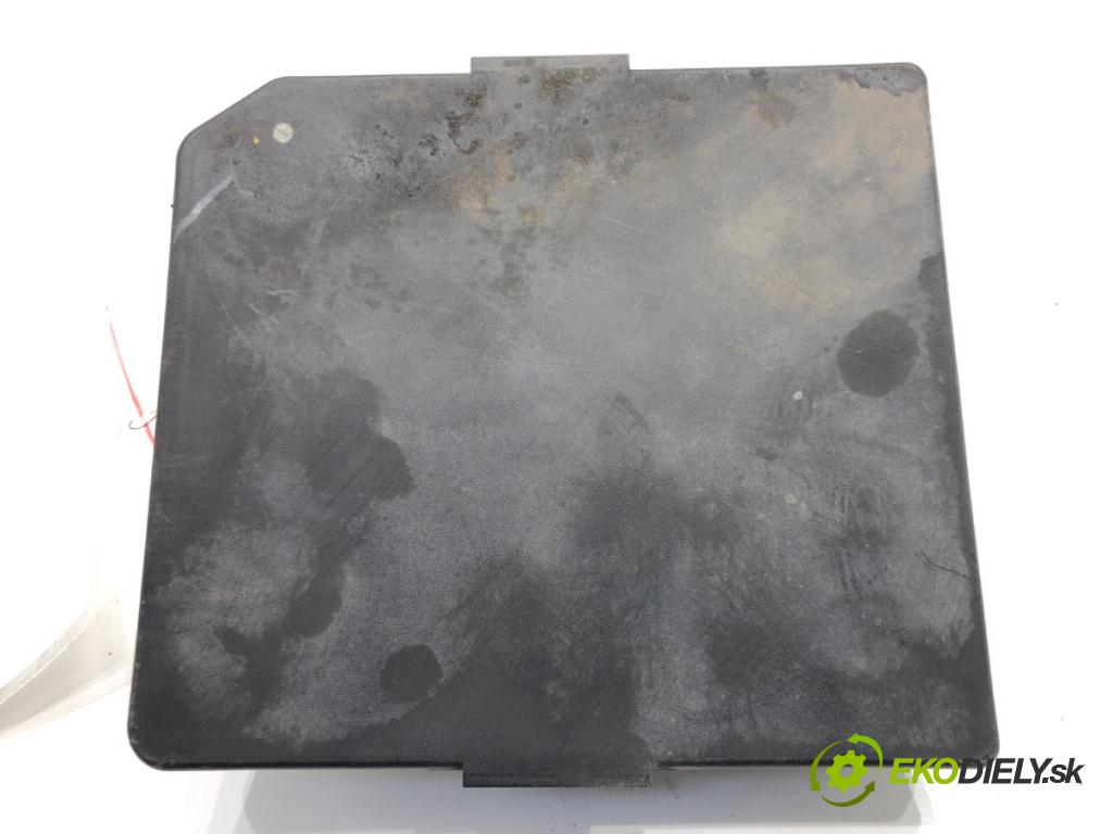 NISSAN QASHQAI / QASHQAI +2 I (J10, NJ10, JJ10E) 2006 - 2014    2.0 104 kW [141 KM] benzyna 2007 - 2013  modul BSI 284B7-JD000 (Pojistkové skříňky)